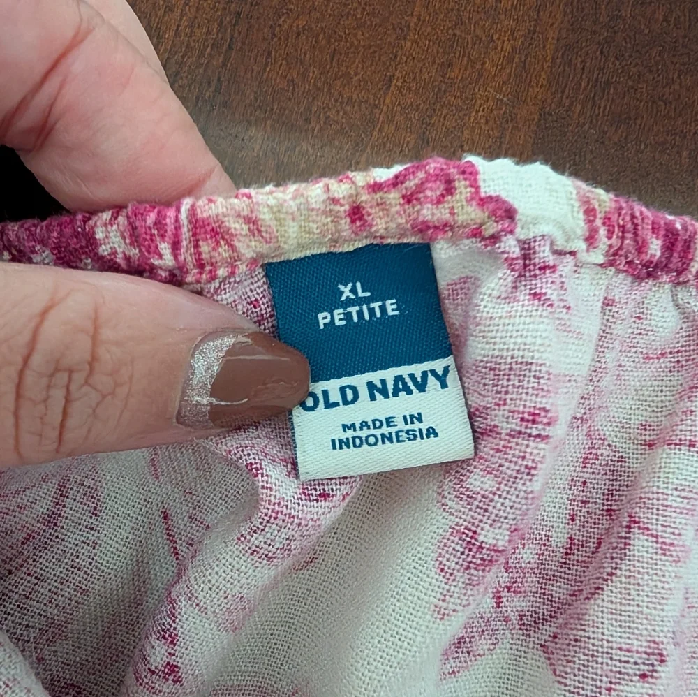3/$30 Old Navy Linen Sundress - Picture 9 of 10